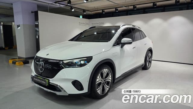 Mercedes-Benz EQE SUV 2026 — Photo 2/20