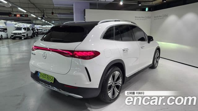 Mercedes-Benz EQE SUV 2026 — Photo 3/20