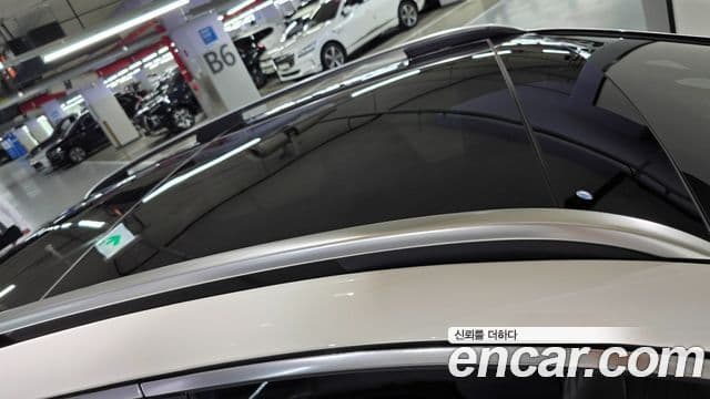 Mercedes-Benz EQE SUV 2026 — Photo 9/20