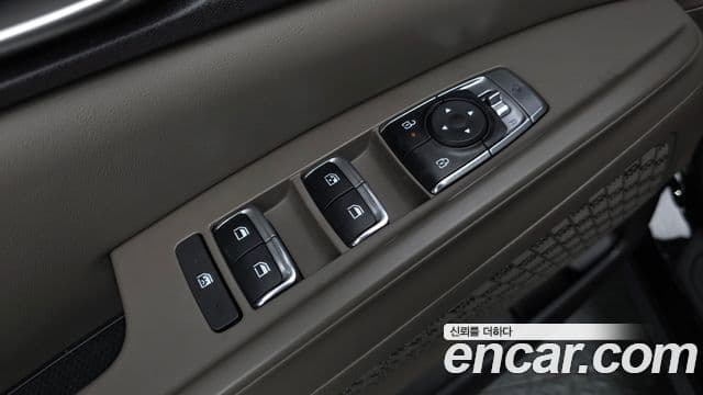 Kia Carnival 2025 — Şəkil 32/35