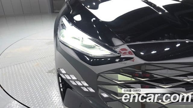 Kia K8 2022 — Şəkil 13/31