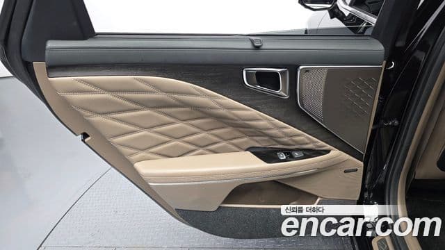 Kia K8 2022 — Şəkil 5/31