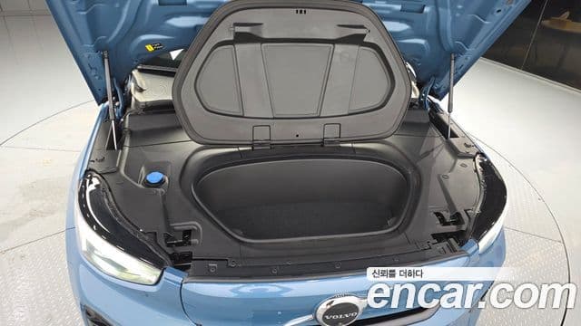 Volvo C40 Recharge 2022 — ფოტო 22/31