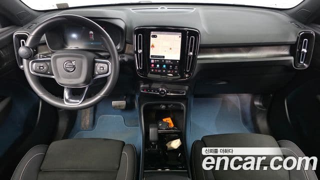 Volvo C40 Recharge 2022 — ფოტო 18/31