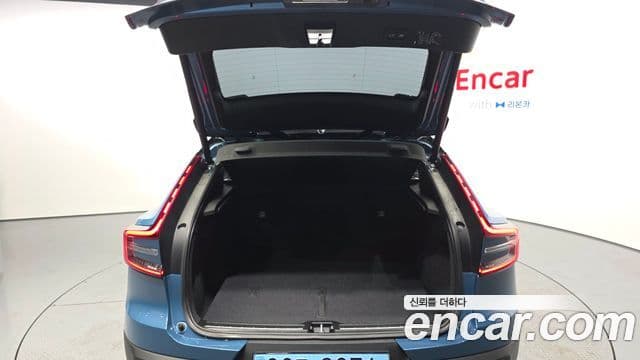 Volvo C40 Recharge 2022 — ფოტო 6/31