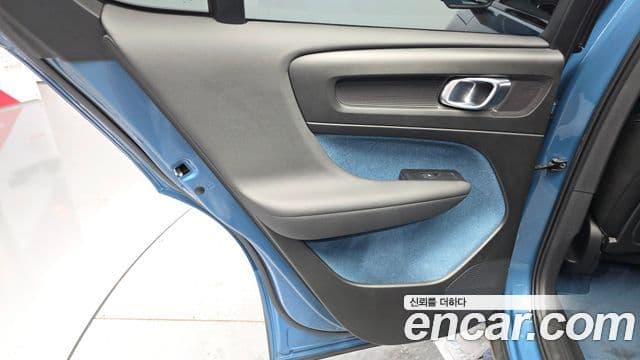 Volvo C40 Recharge 2022 — ფოტო 21/31
