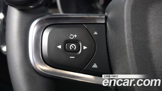 Volvo C40 Recharge 2022 — ფოტო 12/31
