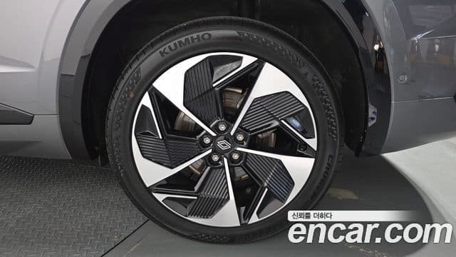 Renault Samsung Grand Koleos 2025 — Photo 8/37