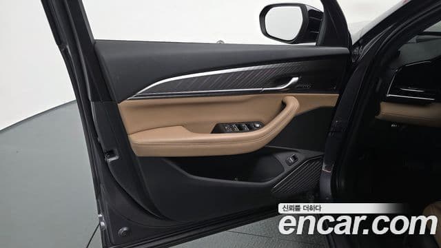 Renault Samsung Grand Koleos 2025 — Photo 29/37
