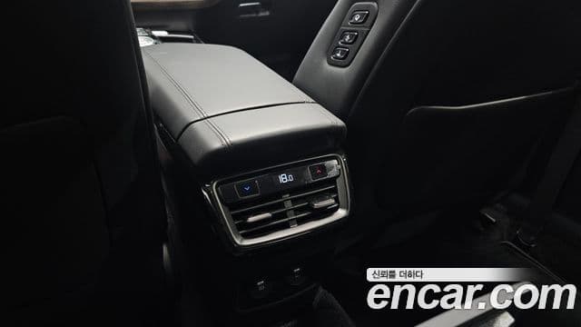 Kia K8 2023 — Photo 3/37