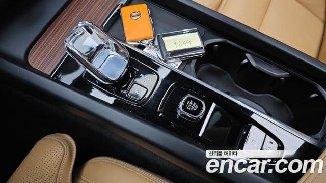 Volvo V60 Cross Country 2023 — Şəkil 3/20