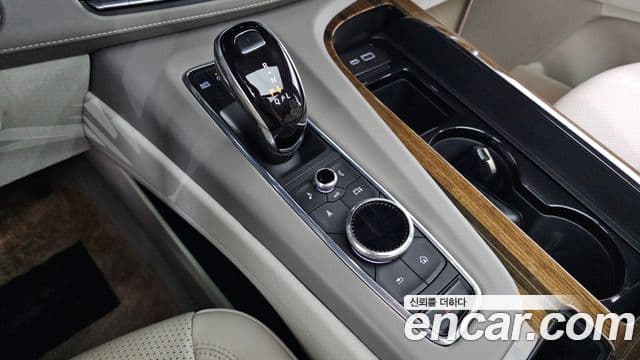 Cadillac Escalade 2021 — Фото 9/20