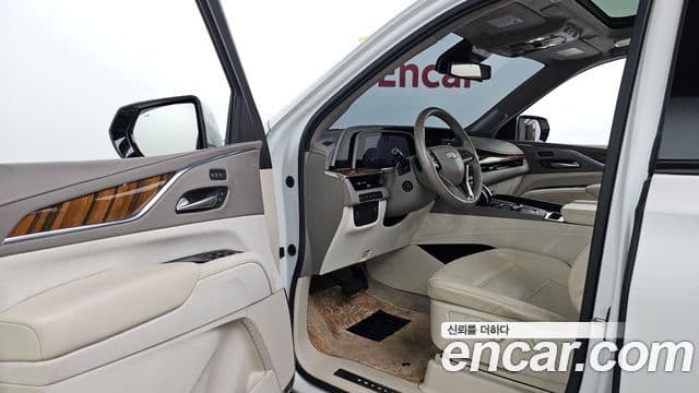 Cadillac Escalade 2021 — Фото 10/20