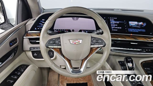 Cadillac Escalade 2021 — Фото 13/20