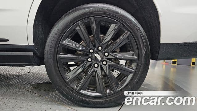 Cadillac Escalade 2021 — Şəkil 11/46
