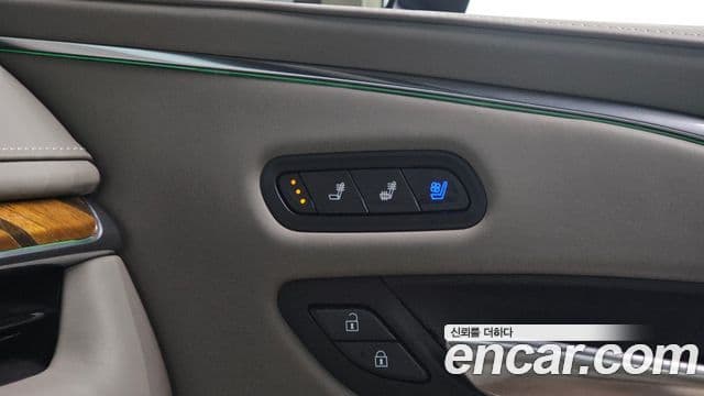 Cadillac Escalade 2021 — Şəkil 44/46
