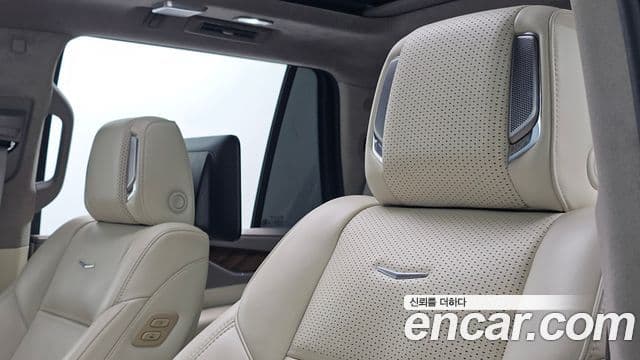 Cadillac Escalade 2021 — Şəkil 39/46