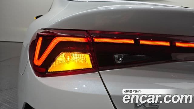 Kia K5 2022 — Şəkil 16/30