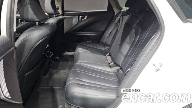 Kia K8 2021 — Şəkil 15/35