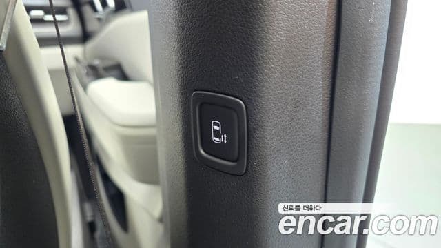 Kia Carnival 2022 — Фото 19/20