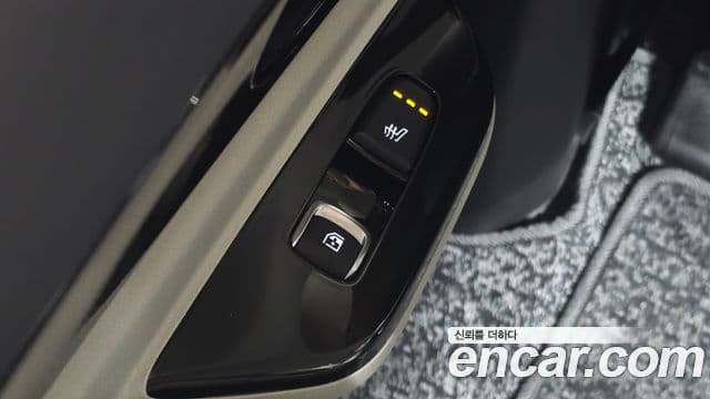 Kia Carnival 2022 — ფოტო 36/36