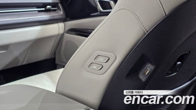 Kia Carnival 2022 — ფოტო 5/36