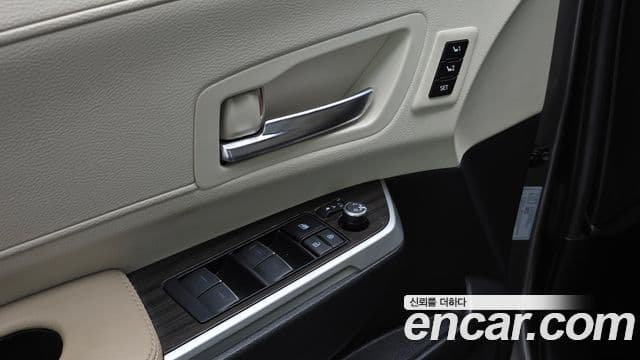 Toyota Sienna 2022 — Şəkil 2/36