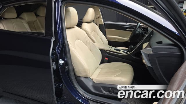 Toyota Avalon 2021 — Şəkil 16/30