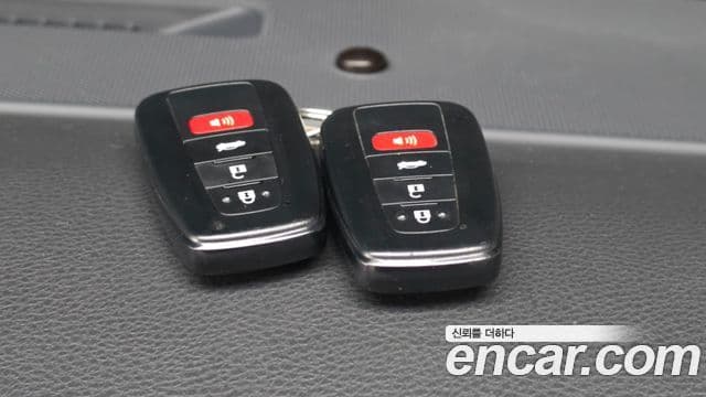 Toyota Avalon 2021 — Şəkil 7/30