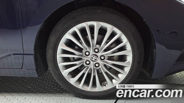 Toyota Avalon 2021 — Şəkil 29/30