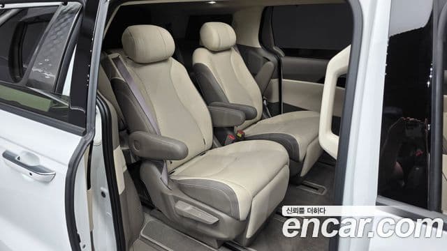 Kia Carnival 2025 — Фото 11/20