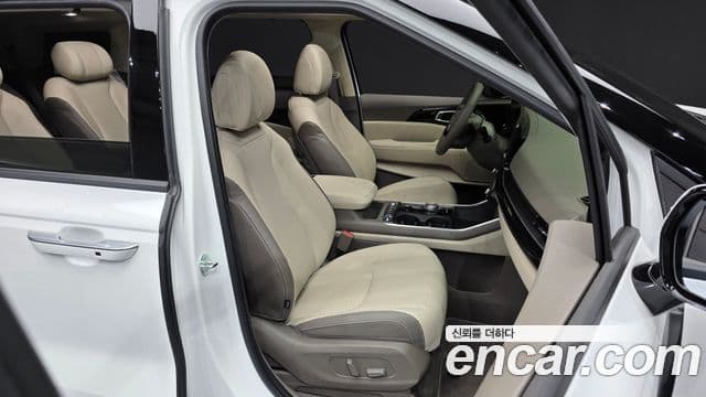 Kia Carnival 2025 — Şəkil 37/40