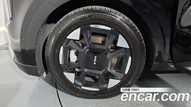 Kia Carnival 2023 — Фото 5/20