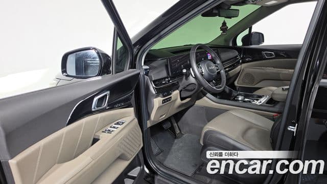 Kia Carnival 2023 — Фото 10/20