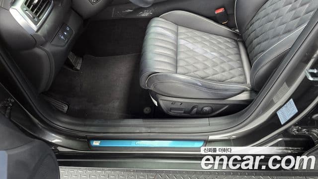 Genesis G70 2022 — Şəkil 25/39
