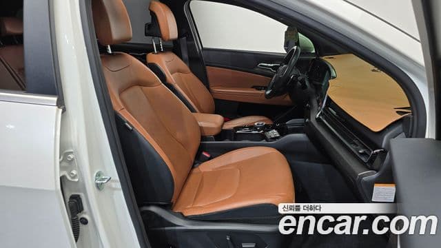 Kia Sportage 2022 — ფოტო 1/37