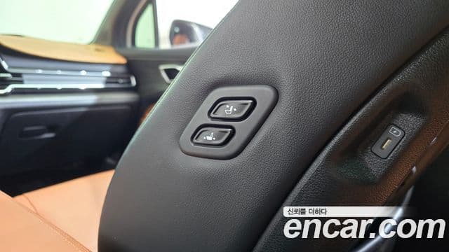 Kia Sportage 2022 — ფოტო 2/37