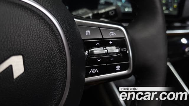 Kia Carnival 2024 — Şəkil 21/50