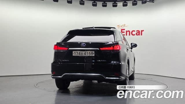 Lexus RX450h 2022 — ფოტო 1/20