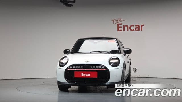Mini Cooper C 2026 — ფოტო 13/30
