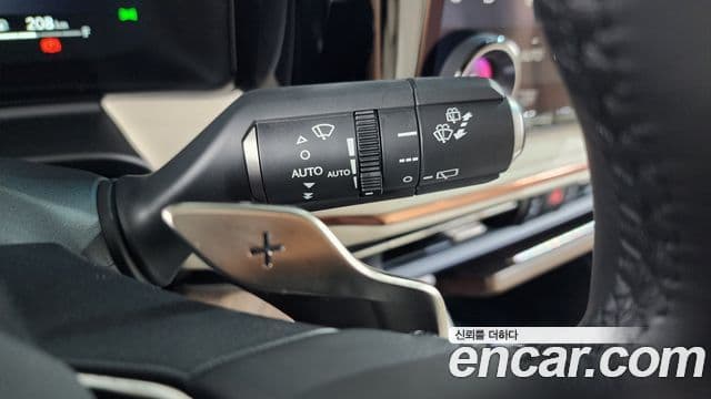 Lexus LM 2025 — Photo 23/34