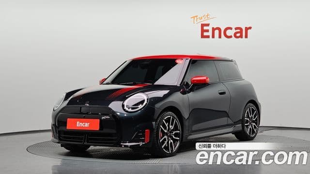 Mini Cooper Electric 2026 — Şəkil 6/30
