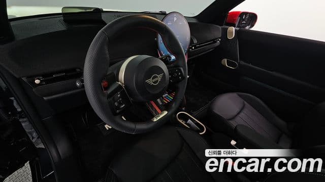 Mini Cooper Electric 2026 — Şəkil 21/30