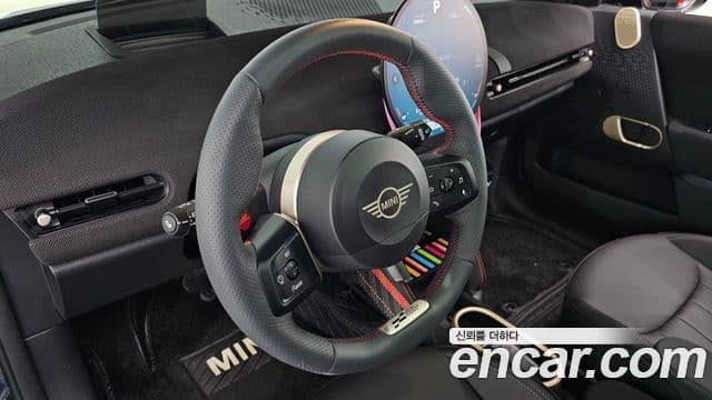 Mini Cooper Electric 2026 — Şəkil 4/30