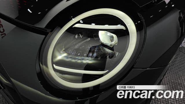 Mini Cooper Electric 2026 — Şəkil 12/30