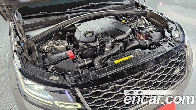 Land Rover Range Rover Velar 2018 — Фото 5/20