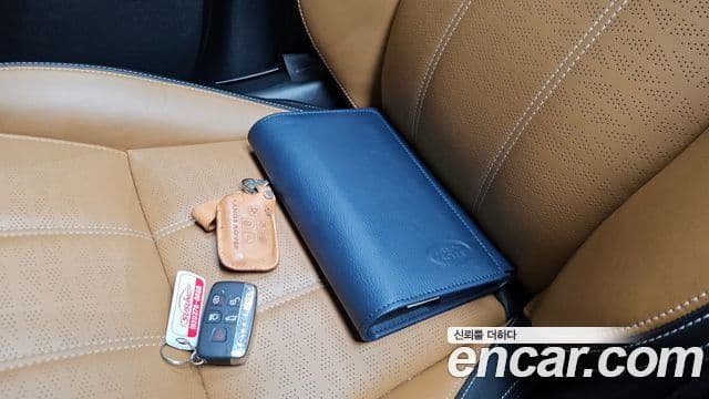 Land Rover Range Rover Velar 2018 — Фото 13/20