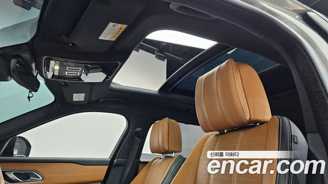 Land Rover Range Rover Velar 2018 — Фото 14/20