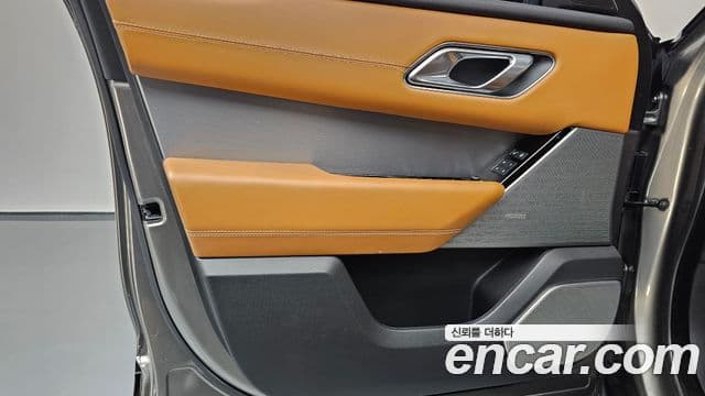 Land Rover Range Rover Velar 2018 — Şəkil 5/39