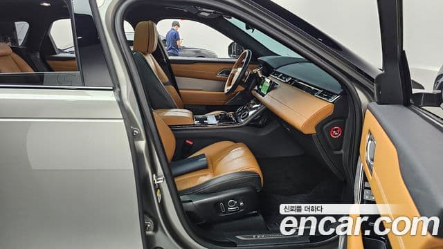 Land Rover Range Rover Velar 2018 — Şəkil 36/39